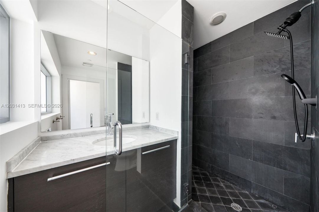Active With Contract: $7,500 (2 beds, 3 baths, 1694 Square Feet)