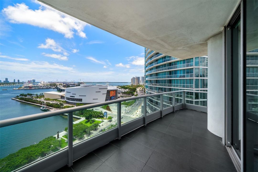 Active With Contract: $7,500 (2 beds, 3 baths, 1694 Square Feet)