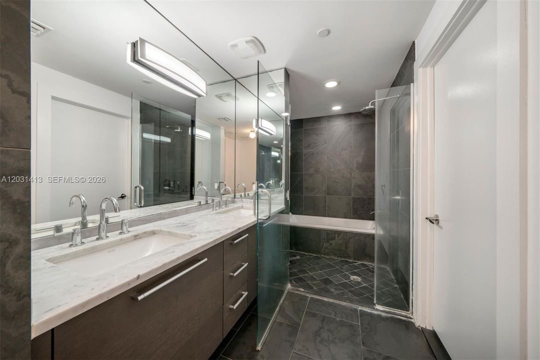 Active With Contract: $7,500 (2 beds, 3 baths, 1694 Square Feet)