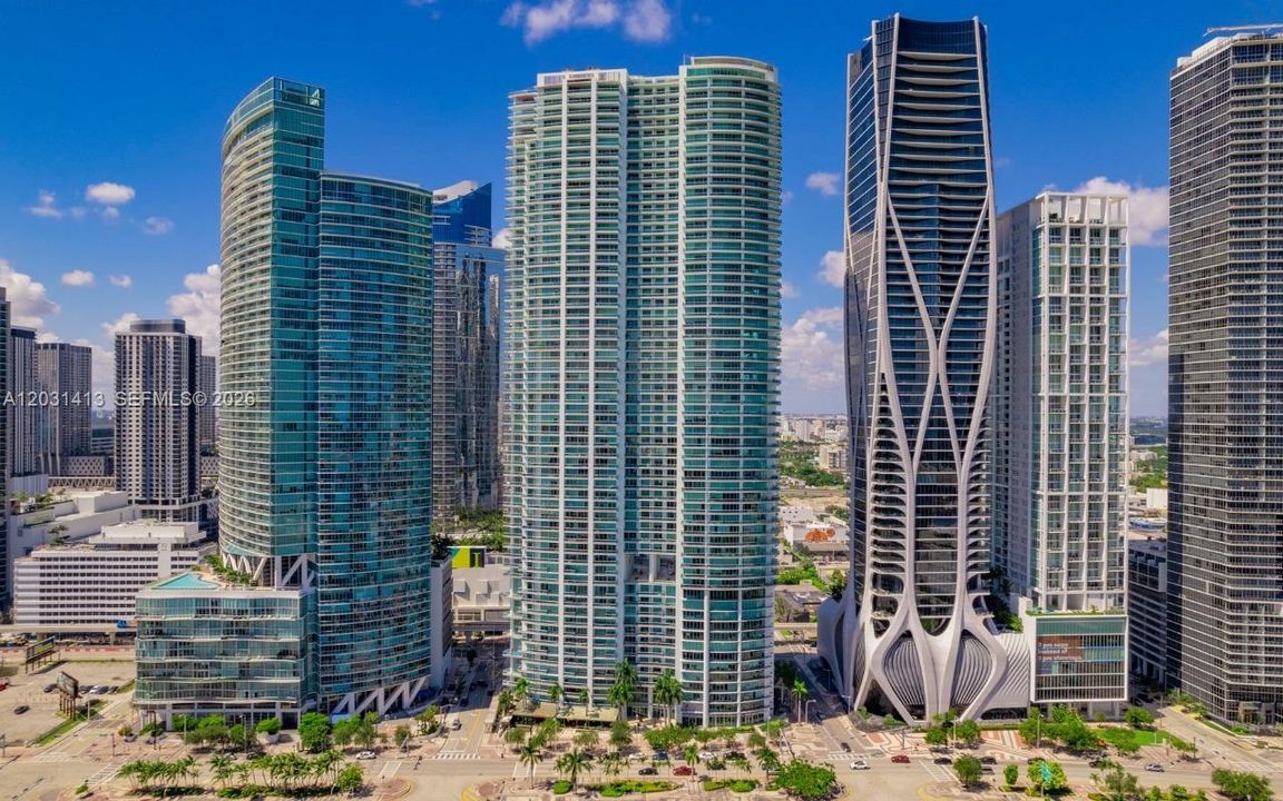 Active With Contract: $7,500 (2 beds, 3 baths, 1694 Square Feet)