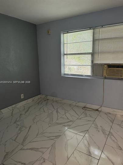 For Rent: $1,500 (1 beds, 1 baths, 372 Square Feet)