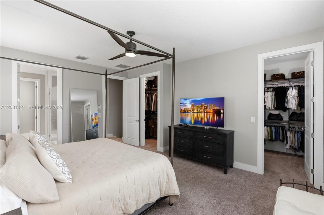 For Sale: $879,000 (3 beds, 3 baths, 2252 Square Feet)
