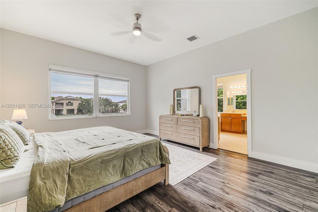 For Sale: $985,000 (4 beds, 3 baths, 3077 Square Feet)
