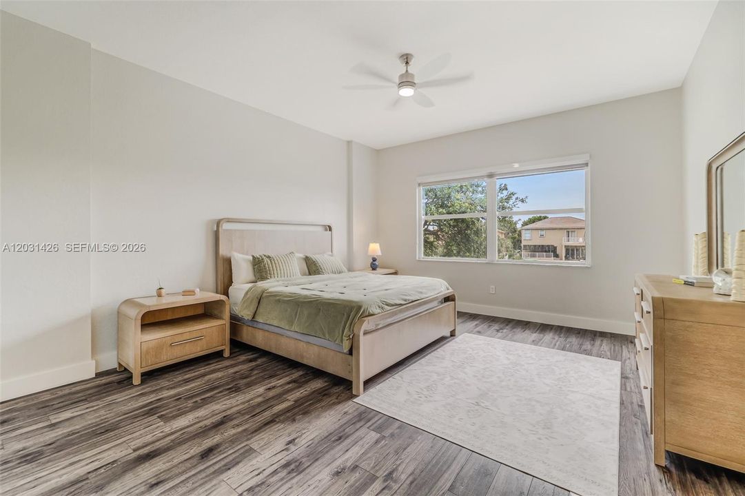 For Sale: $985,000 (4 beds, 3 baths, 3077 Square Feet)