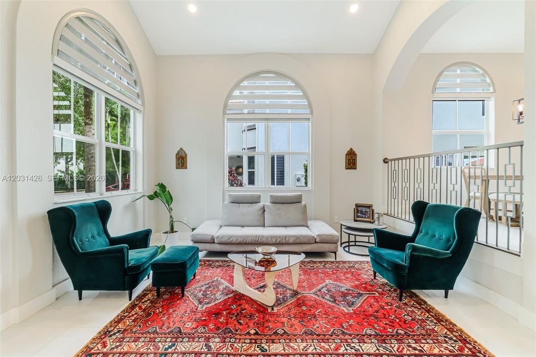 For Sale: $985,000 (4 beds, 3 baths, 3077 Square Feet)