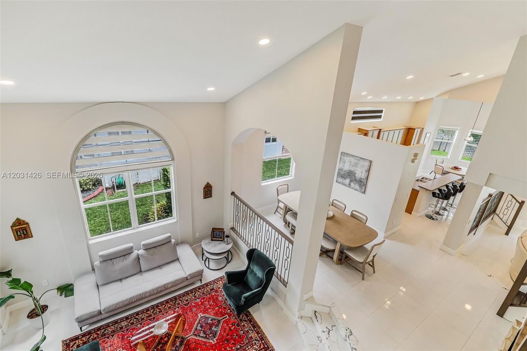 For Sale: $985,000 (4 beds, 3 baths, 3077 Square Feet)