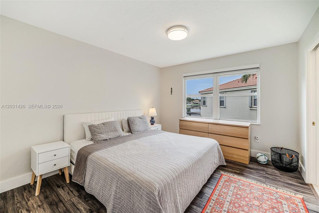 For Sale: $985,000 (4 beds, 3 baths, 3077 Square Feet)