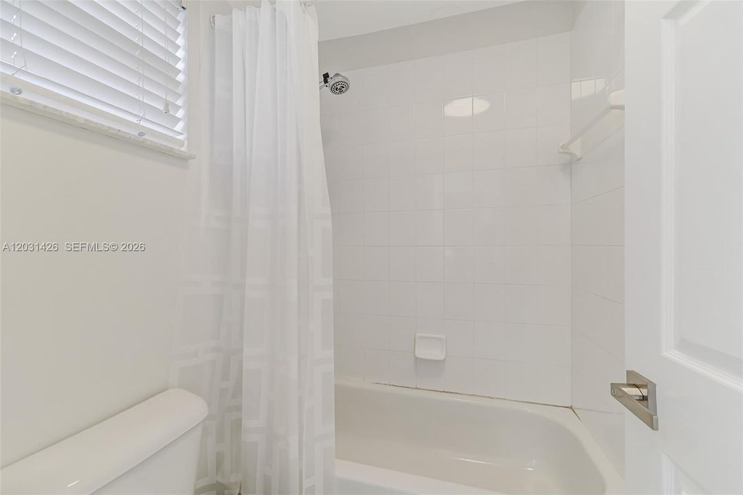For Sale: $985,000 (4 beds, 3 baths, 3077 Square Feet)