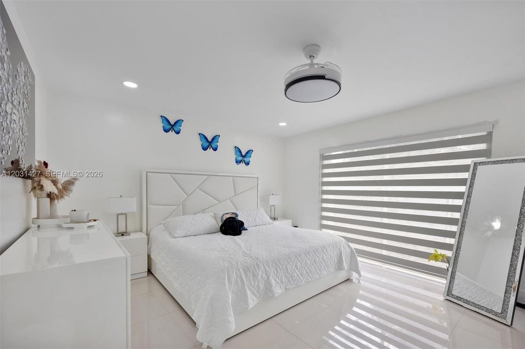For Sale: $600,000 (3 beds, 2 baths, 1369 Square Feet)