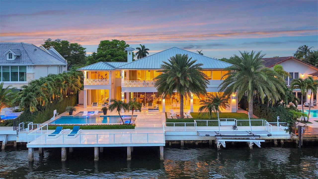 1_Twilight Waterfront Rear Elevation