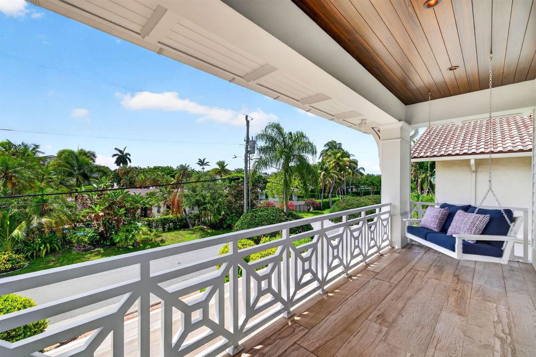 44_Bedroom Suite 1 Balcony Private