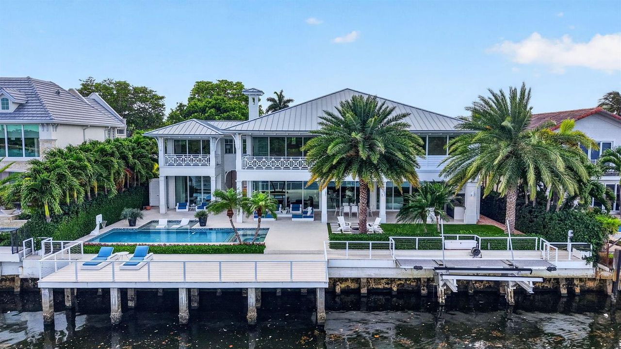 10_Waterfront Rear Elevation w Pool and
