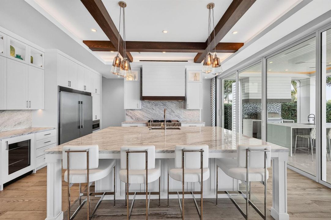 14_Large Island for Coastal Dining