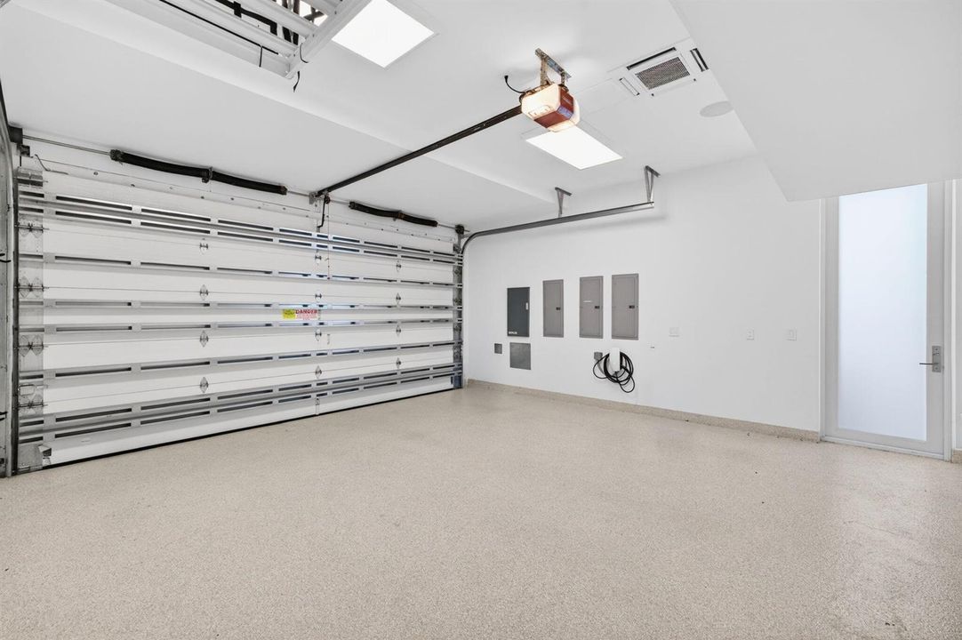 70_Double Garage