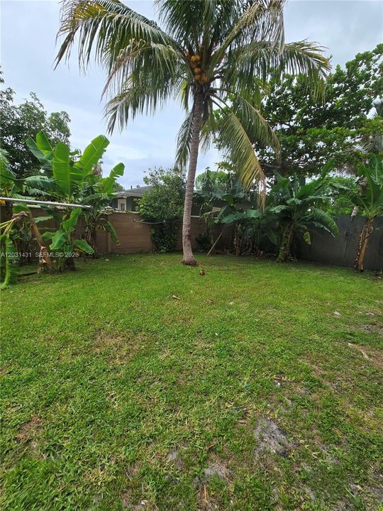 For Rent: $3,100 (3 beds, 2 baths, 2028 Square Feet)