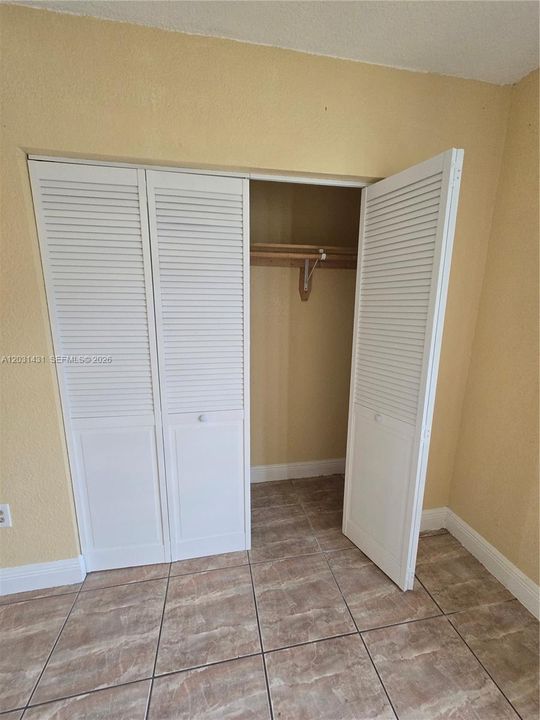 For Rent: $3,100 (3 beds, 2 baths, 2028 Square Feet)