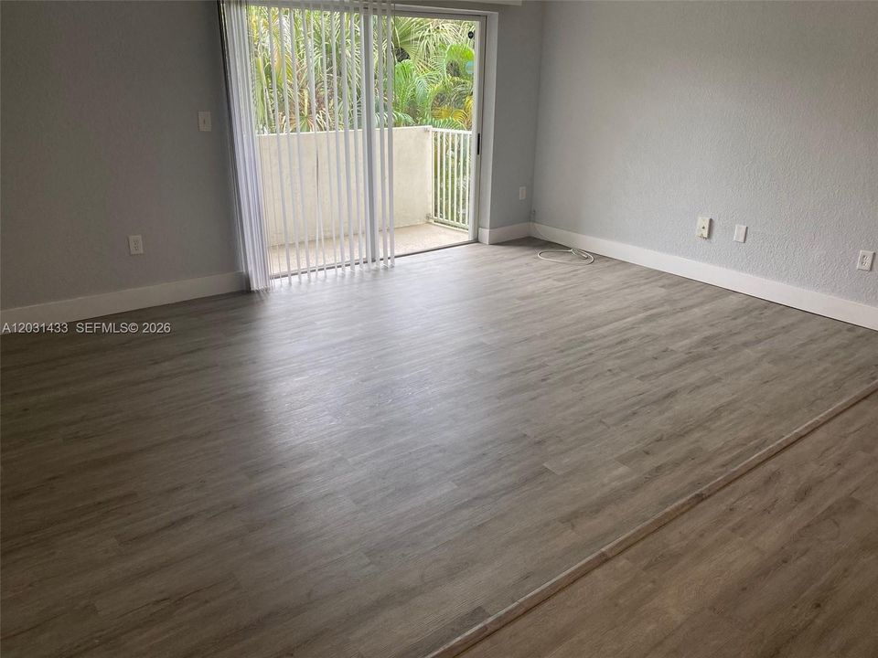 For Rent: $2,900 (2 beds, 2 baths, 1045 Square Feet)