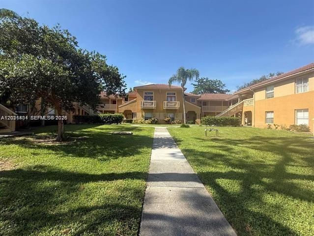 For Sale: $159,000 (1 beds, 1 baths, 533 Square Feet)