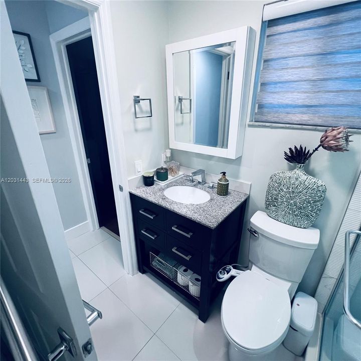 В аренду: $5,000 (3 спален, 2 ванн, 1580 Квадратных фут)