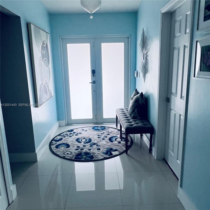 В аренду: $5,000 (3 спален, 2 ванн, 1580 Квадратных фут)