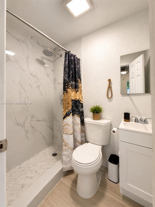 В аренду: $1,300 (1 спален, 1 ванн, 1613 Квадратных фут)