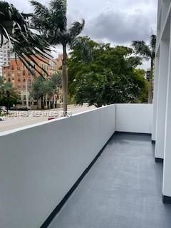 For Sale: $385,000 (1 beds, 1 baths, 790 Square Feet)
