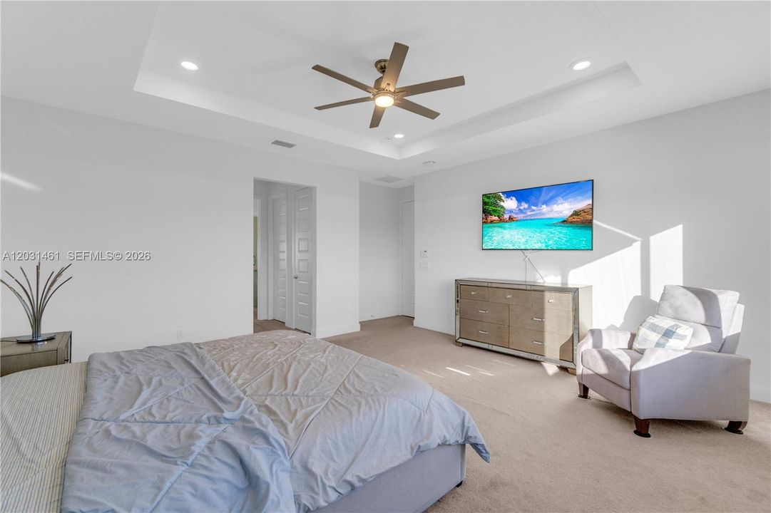 For Rent: $9,000 (4 beds, 5 baths, 3425 Square Feet)