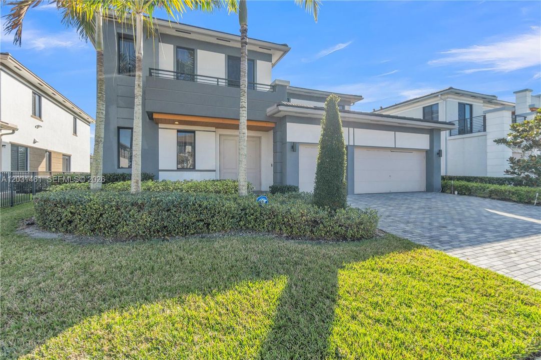 For Rent: $9,000 (4 beds, 5 baths, 3425 Square Feet)