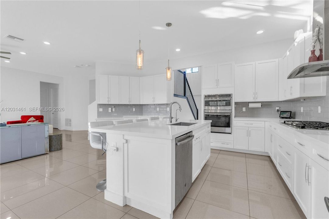 For Rent: $9,000 (4 beds, 5 baths, 3425 Square Feet)
