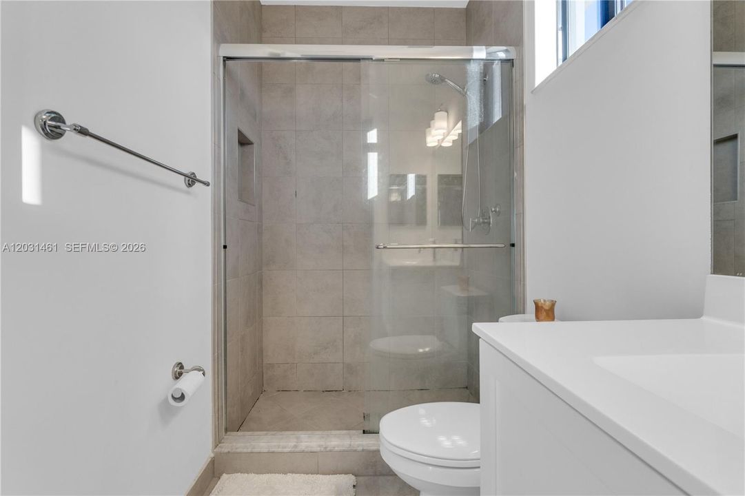 For Rent: $9,000 (4 beds, 5 baths, 3425 Square Feet)