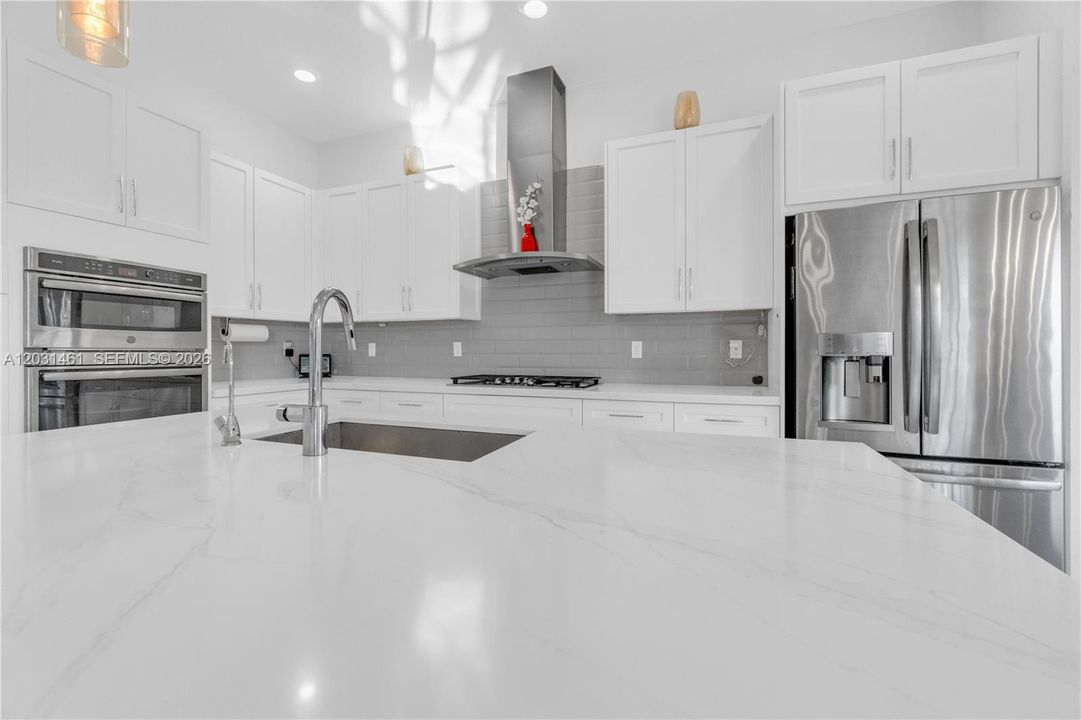 For Rent: $9,000 (4 beds, 5 baths, 3425 Square Feet)