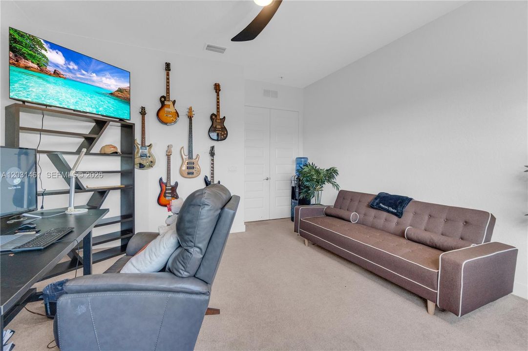 For Rent: $9,000 (4 beds, 5 baths, 3425 Square Feet)