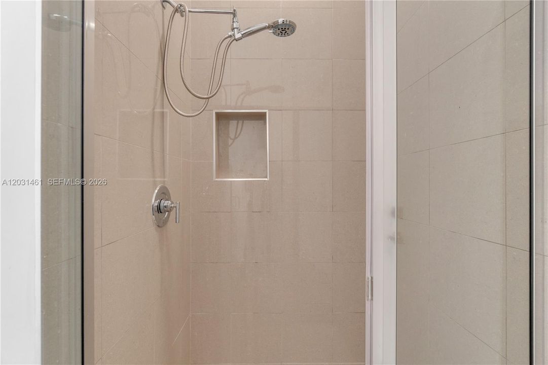 For Rent: $9,000 (4 beds, 5 baths, 3425 Square Feet)