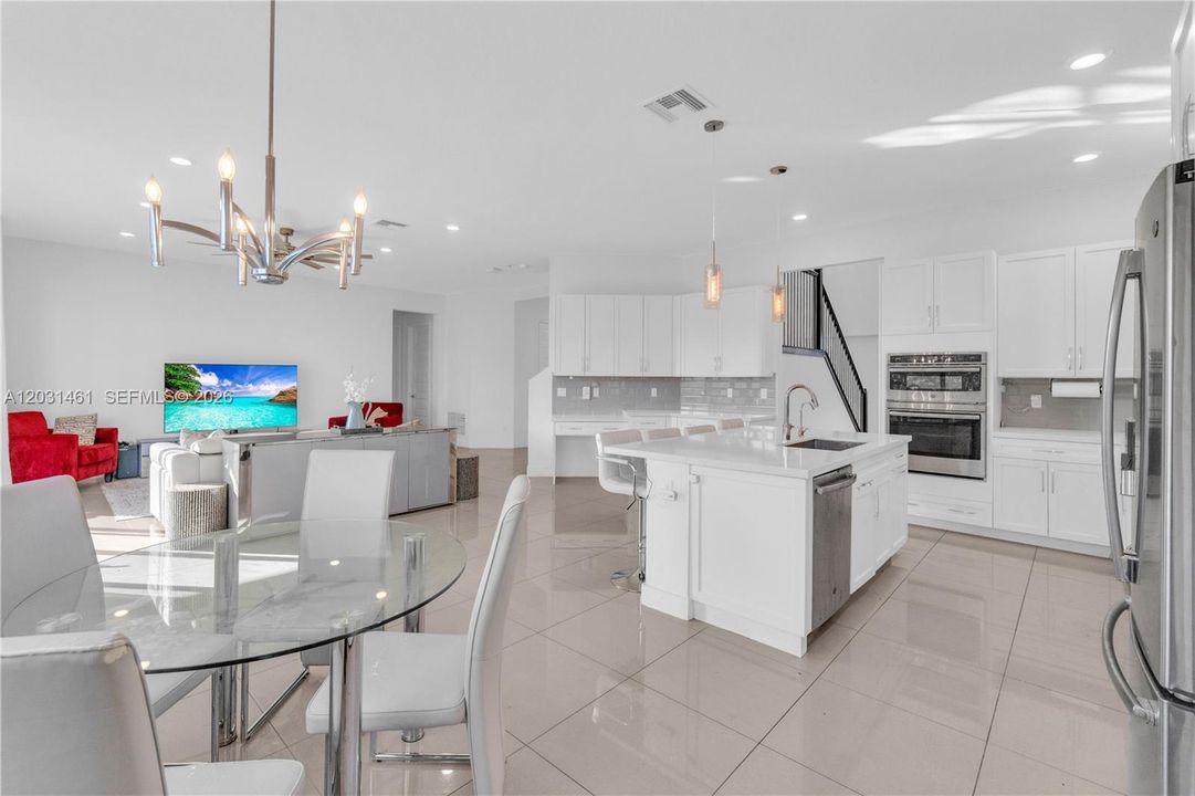 For Rent: $9,000 (4 beds, 5 baths, 3425 Square Feet)