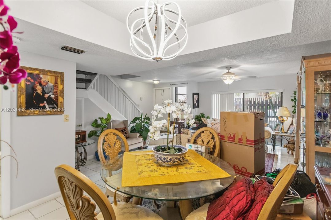 For Sale: $389,000 (3 beds, 2 baths, 1510 Square Feet)