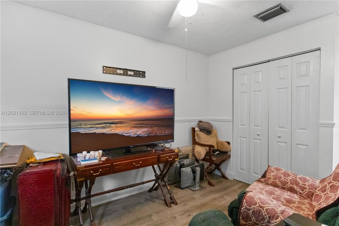 For Sale: $389,000 (3 beds, 2 baths, 1510 Square Feet)