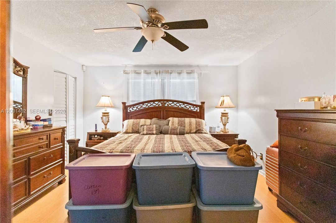 For Sale: $389,000 (3 beds, 2 baths, 1510 Square Feet)