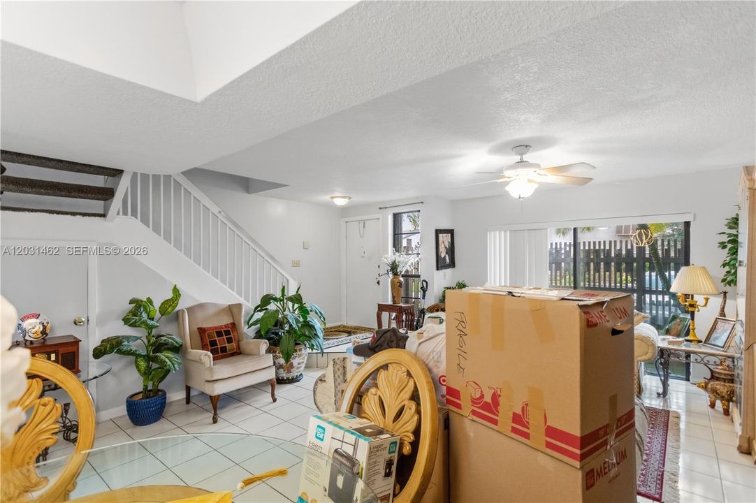 For Sale: $389,000 (3 beds, 2 baths, 1510 Square Feet)