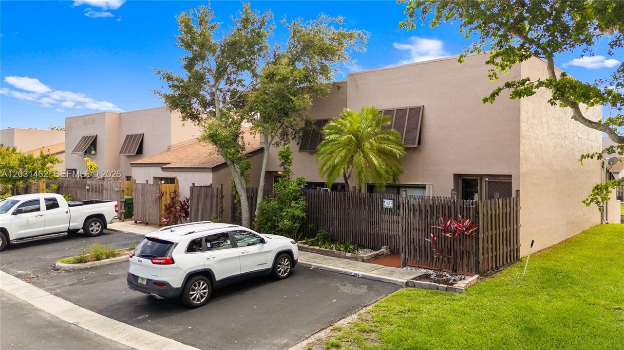 For Sale: $389,000 (3 beds, 2 baths, 1510 Square Feet)