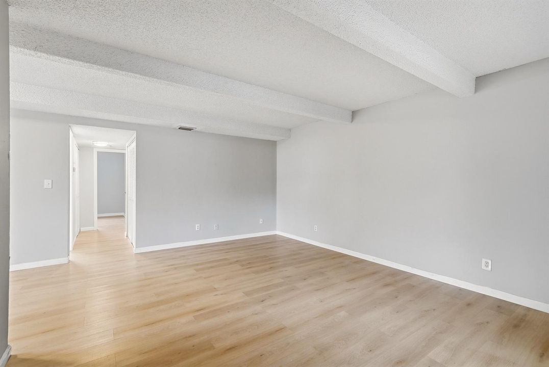 06_living room
