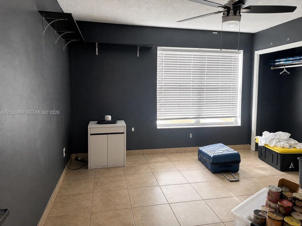 For Sale: $1,800,000 (5 beds, 4 baths, 3417 Square Feet)