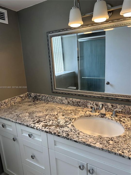 For Sale: $449,000 (2 beds, 2 baths, 1280 Square Feet)