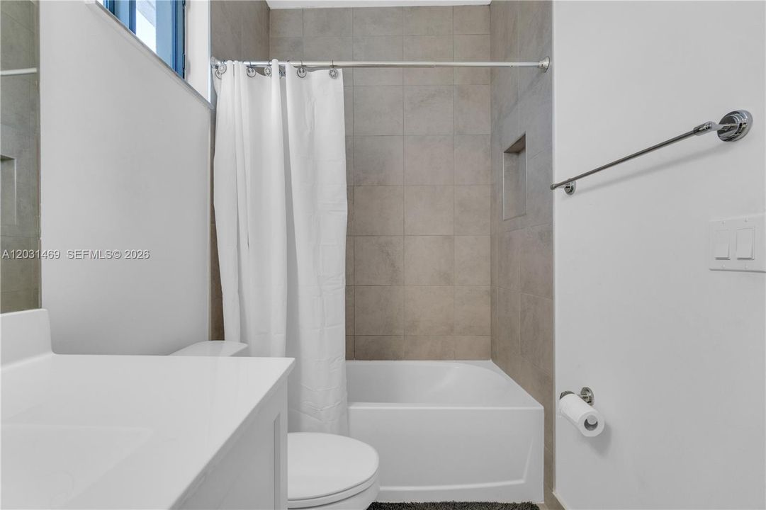 For Sale: $1,250,000 (4 beds, 5 baths, 3425 Square Feet)