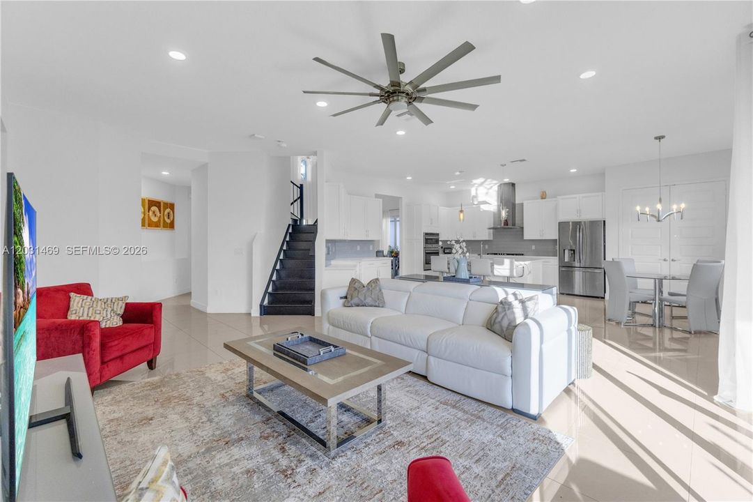 For Sale: $1,250,000 (4 beds, 5 baths, 3425 Square Feet)