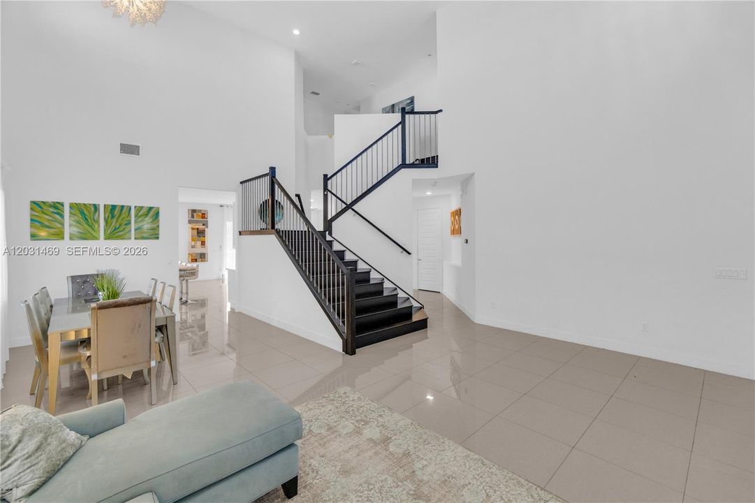 For Sale: $1,250,000 (4 beds, 5 baths, 3425 Square Feet)