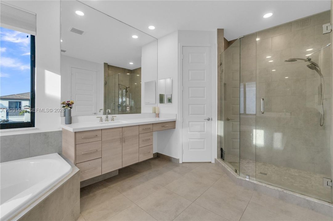 For Sale: $1,250,000 (4 beds, 5 baths, 3425 Square Feet)