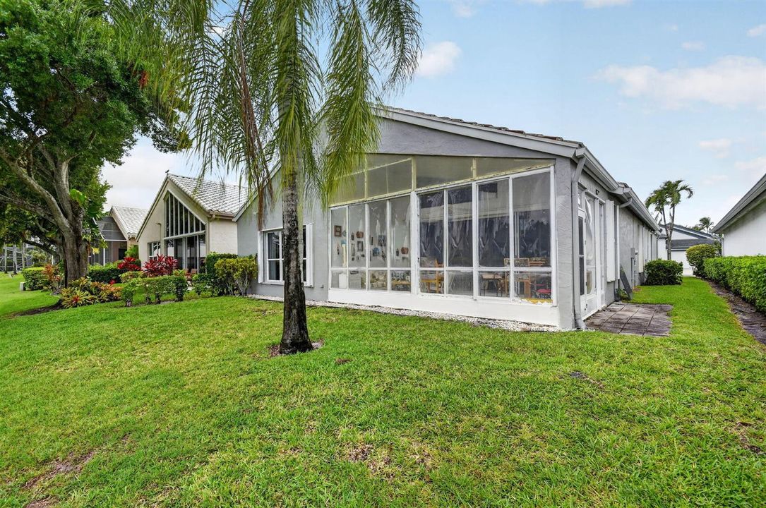6400 three Lakes Lane