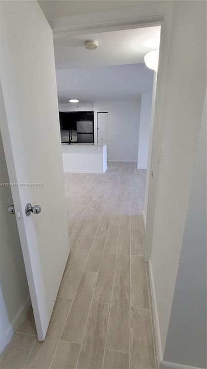 For Rent: $2,450 (2 beds, 2 baths, 966 Square Feet)