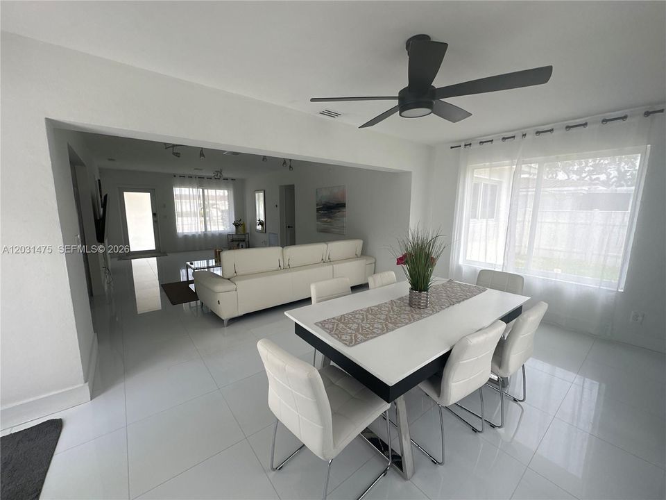 For Rent: $6,500 (4 beds, 3 baths, 1694 Square Feet)