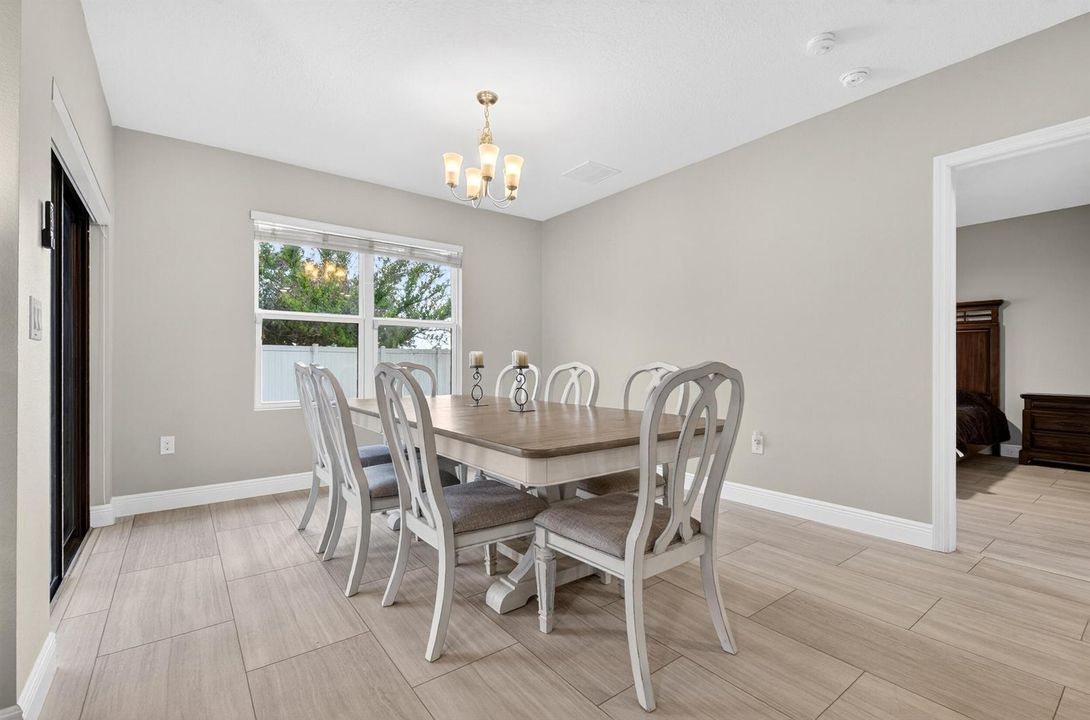 Dining/Nook